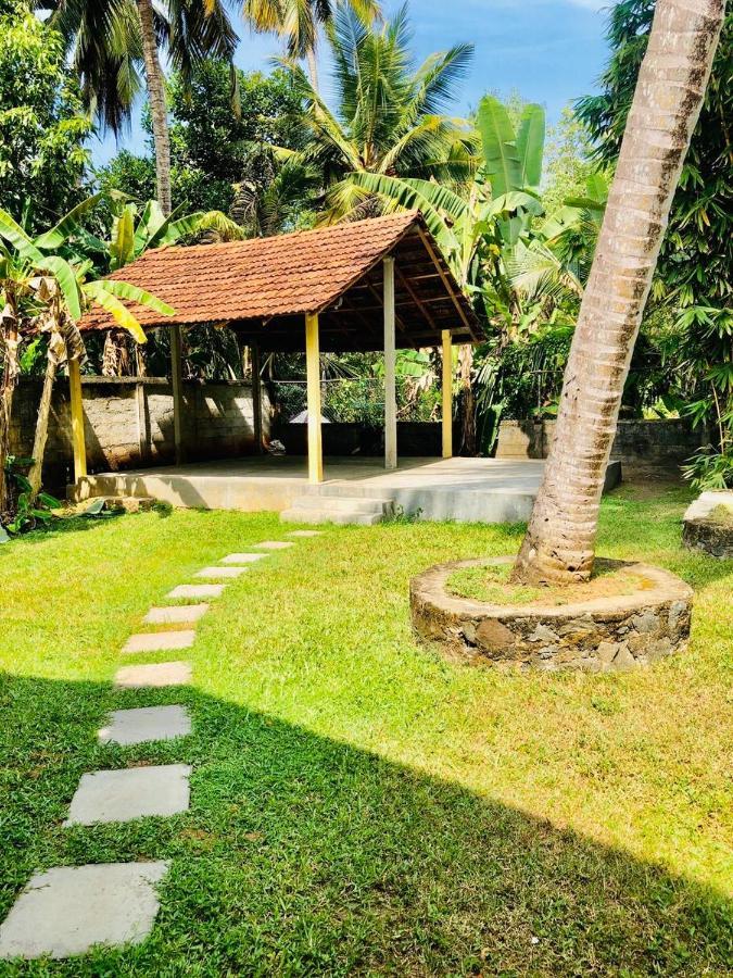 Talalla Village Beach Resort Talalla South Exterior foto